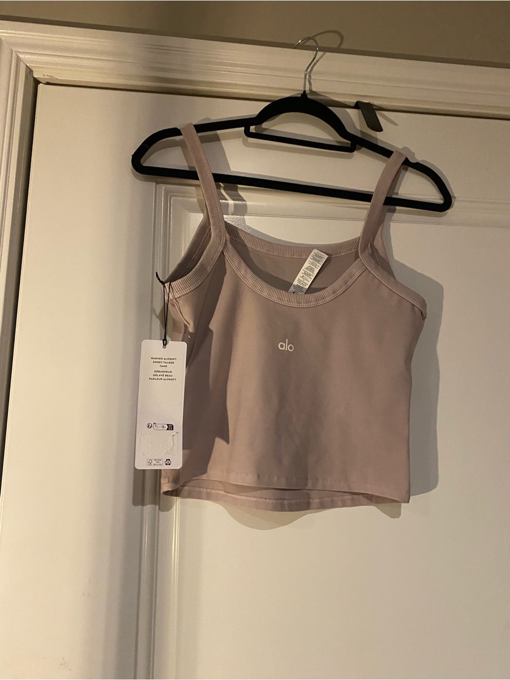 ALO Yoga Washed soft Sweet Talker Tank Sz  NWT - Picture 2 of 7